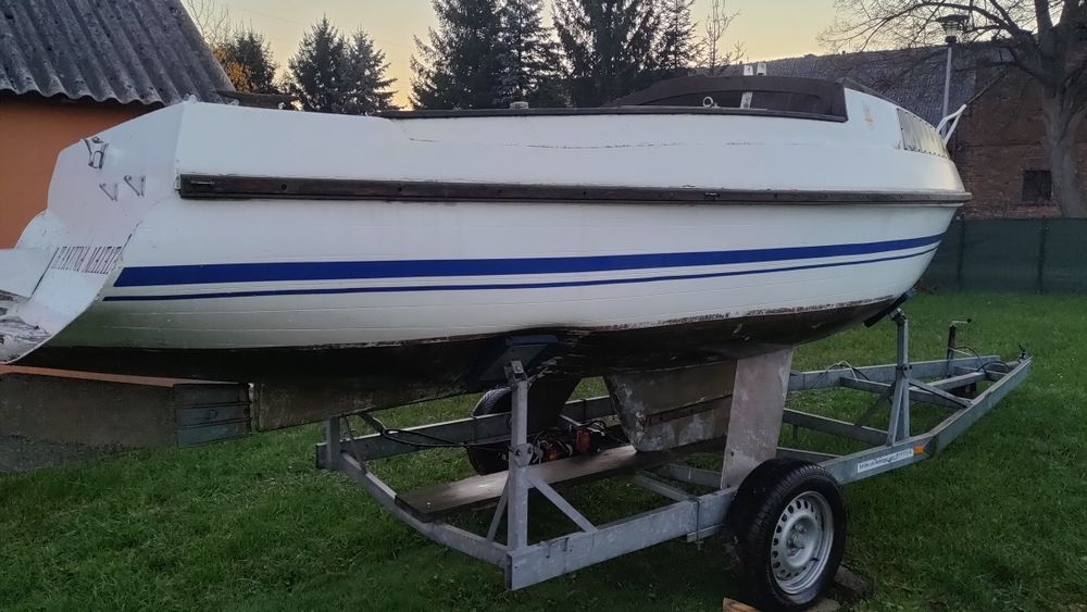 Zagłówka/Łódka / Przyczepa podłodziowa/Harbeck