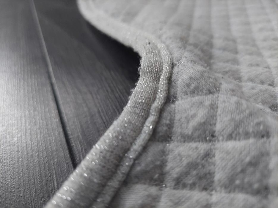 Mata do przewijania Oysho