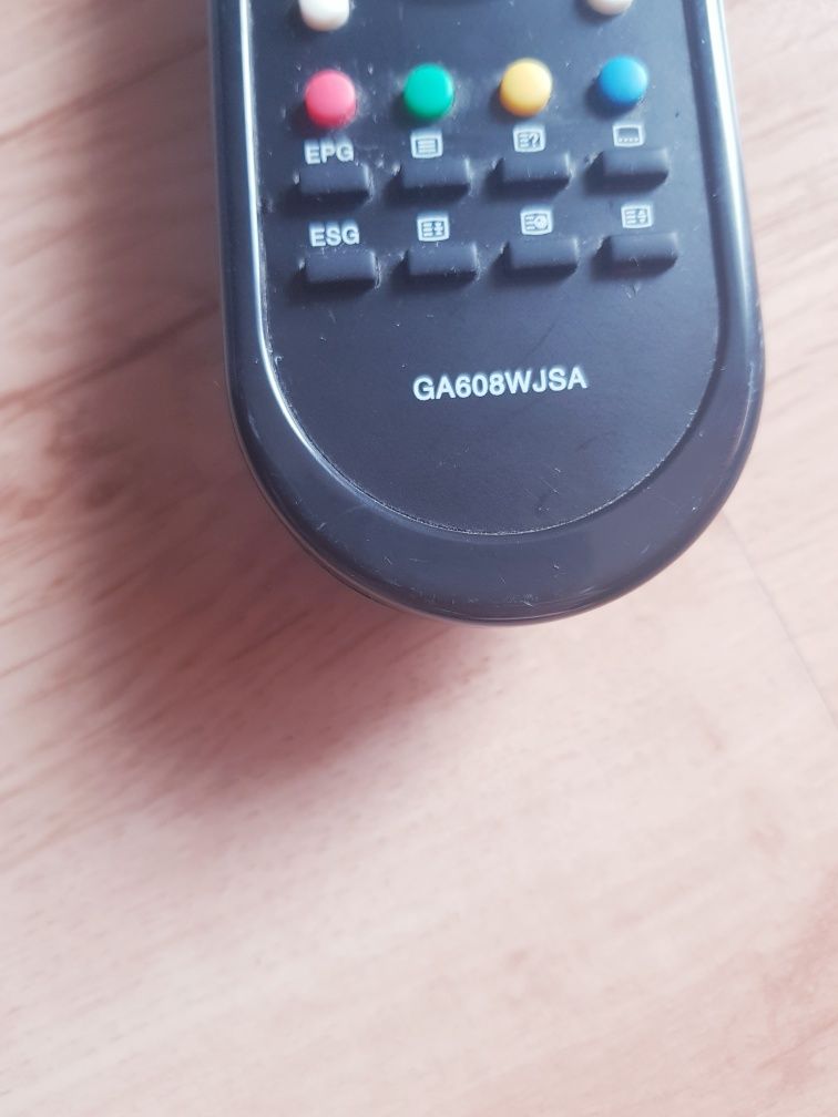 Pilot do telewizora Sharp GA608WJSA.