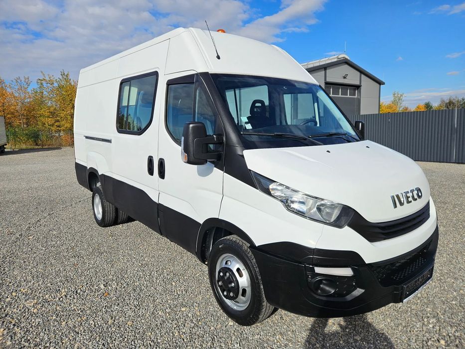 Iveco Daily  35C16 / 2.3 160KM / Brygadówka 7-osob/Furgon / Bliżniaki/ HAK 3.5T /