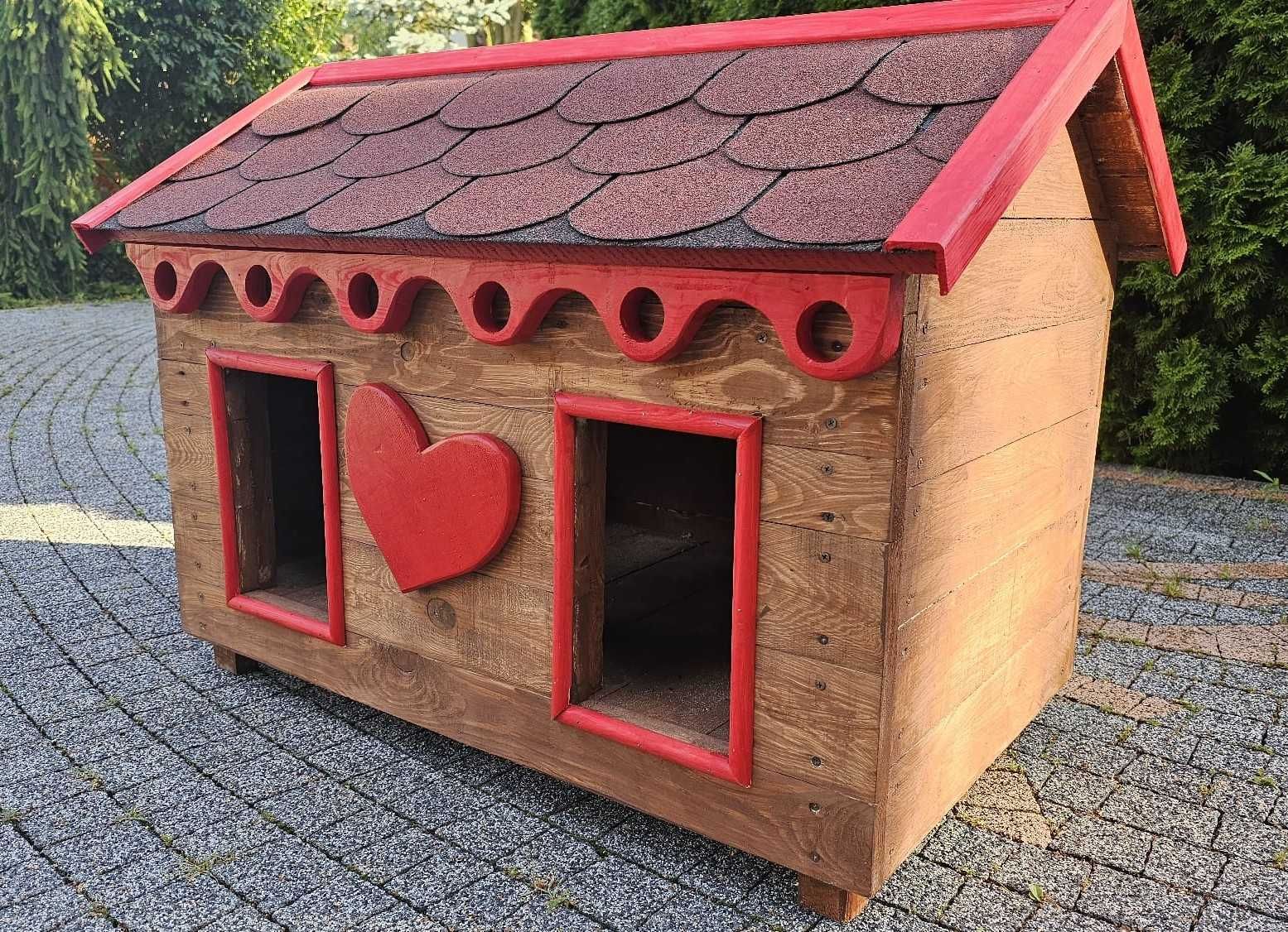 BUDA - domek dla psów z 2 wejściami - DUO buda z ozdobami z drewna 3D