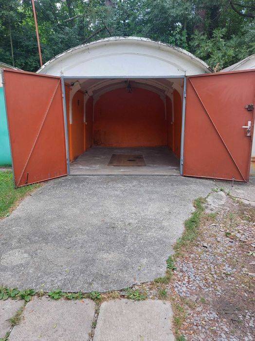 Garaż murowany o powierzchni 15 m2 - Bielsko-Biała ul. Tarninowa