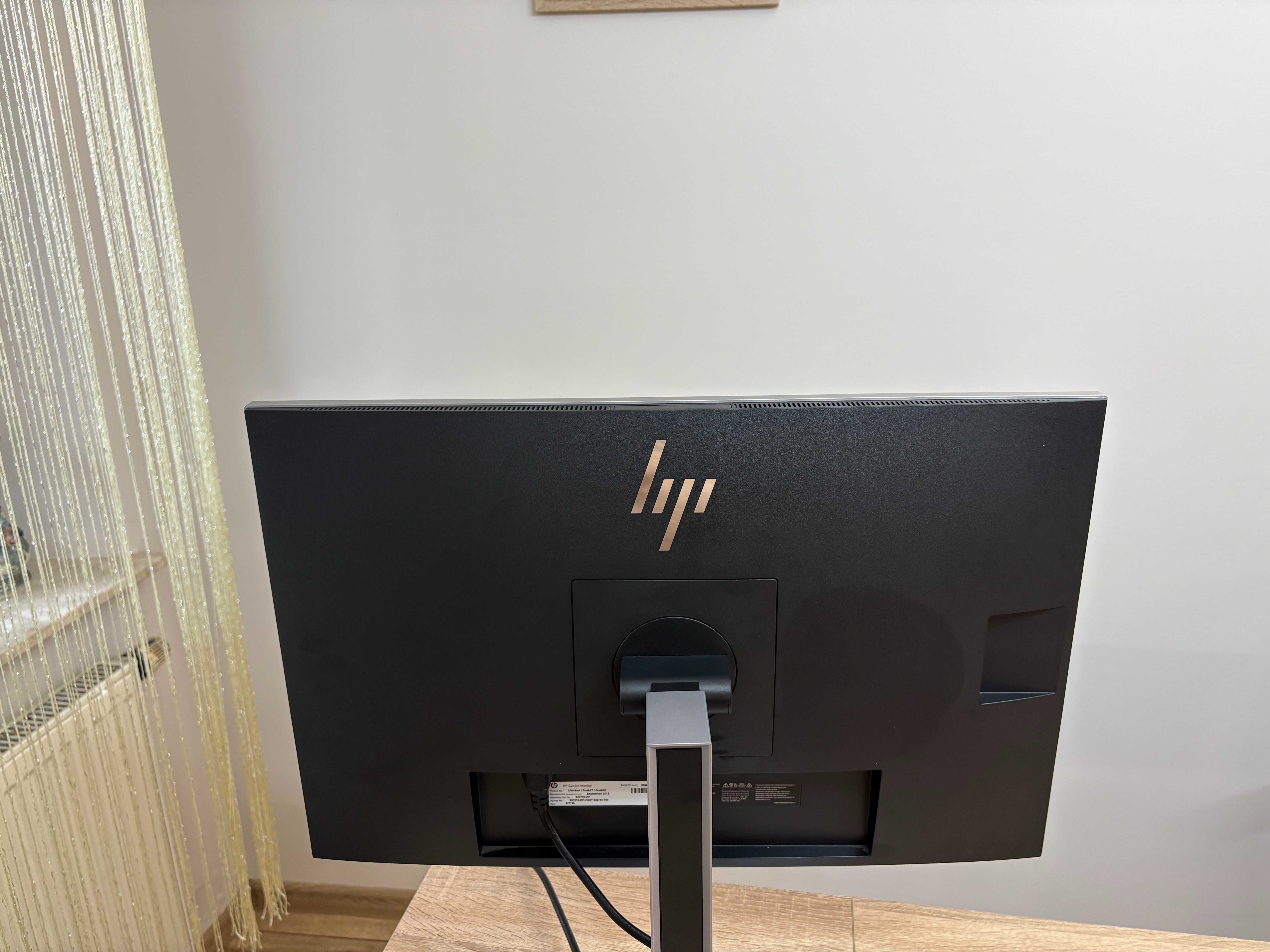 Monitor HP E243m 24 cale IPS FHD DP HDMI USB C