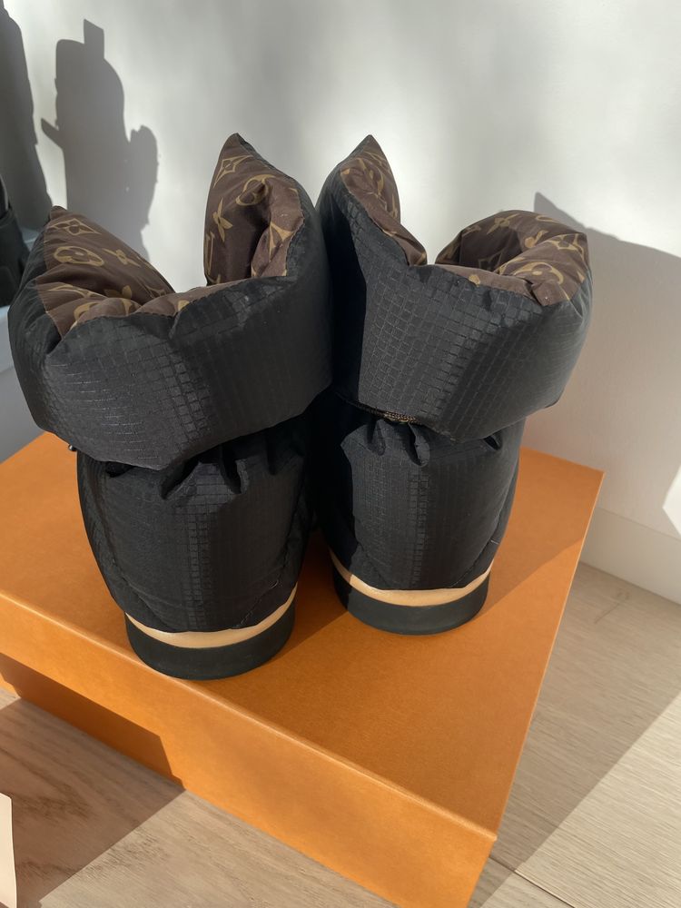 śniegowce louis vuitton 38 pillow