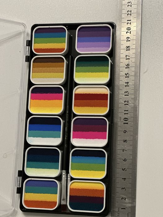 Палітра аквагриму