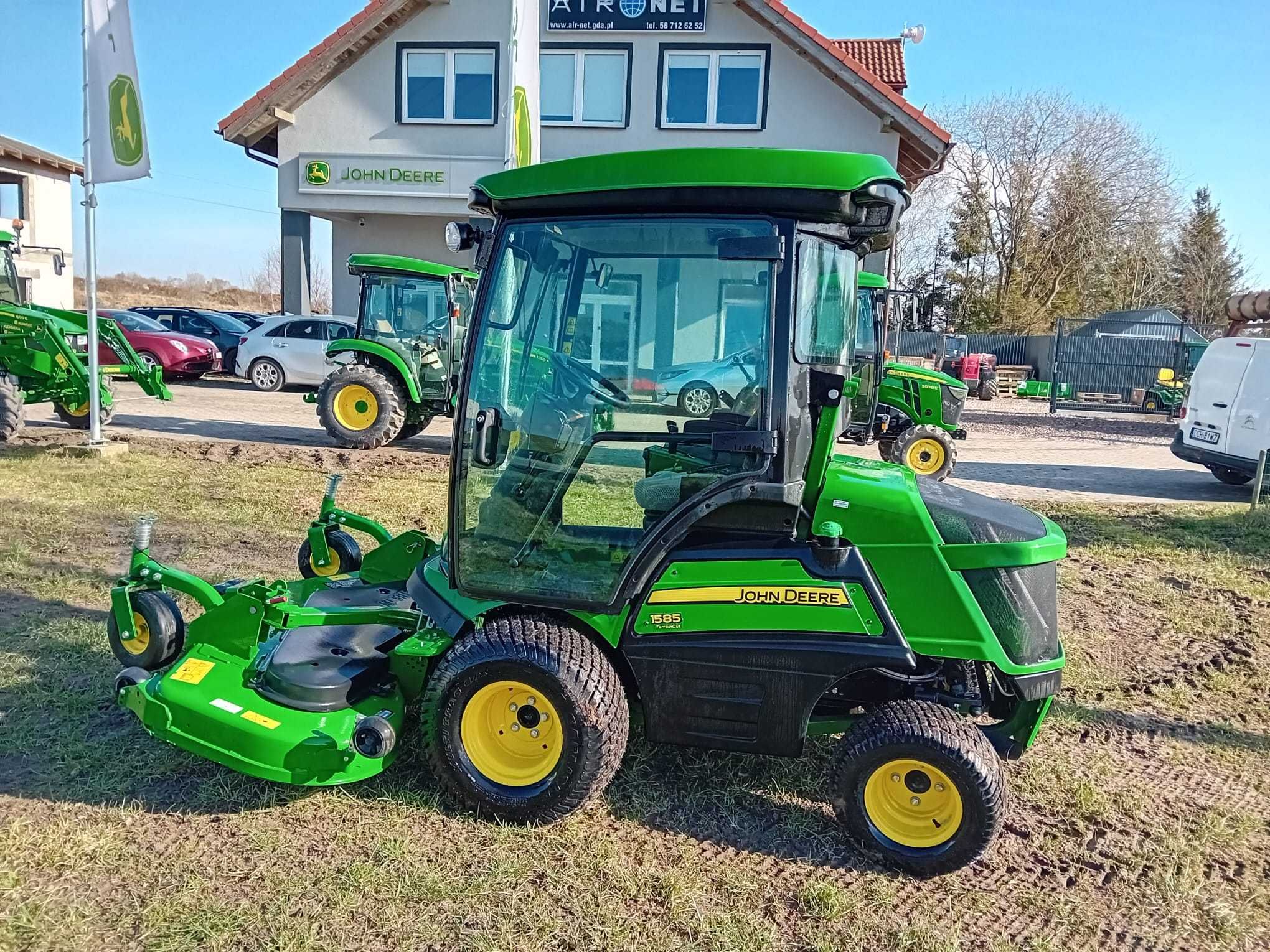 Kosiarka do trawy wielkopowierzchniowa John Deere 1585