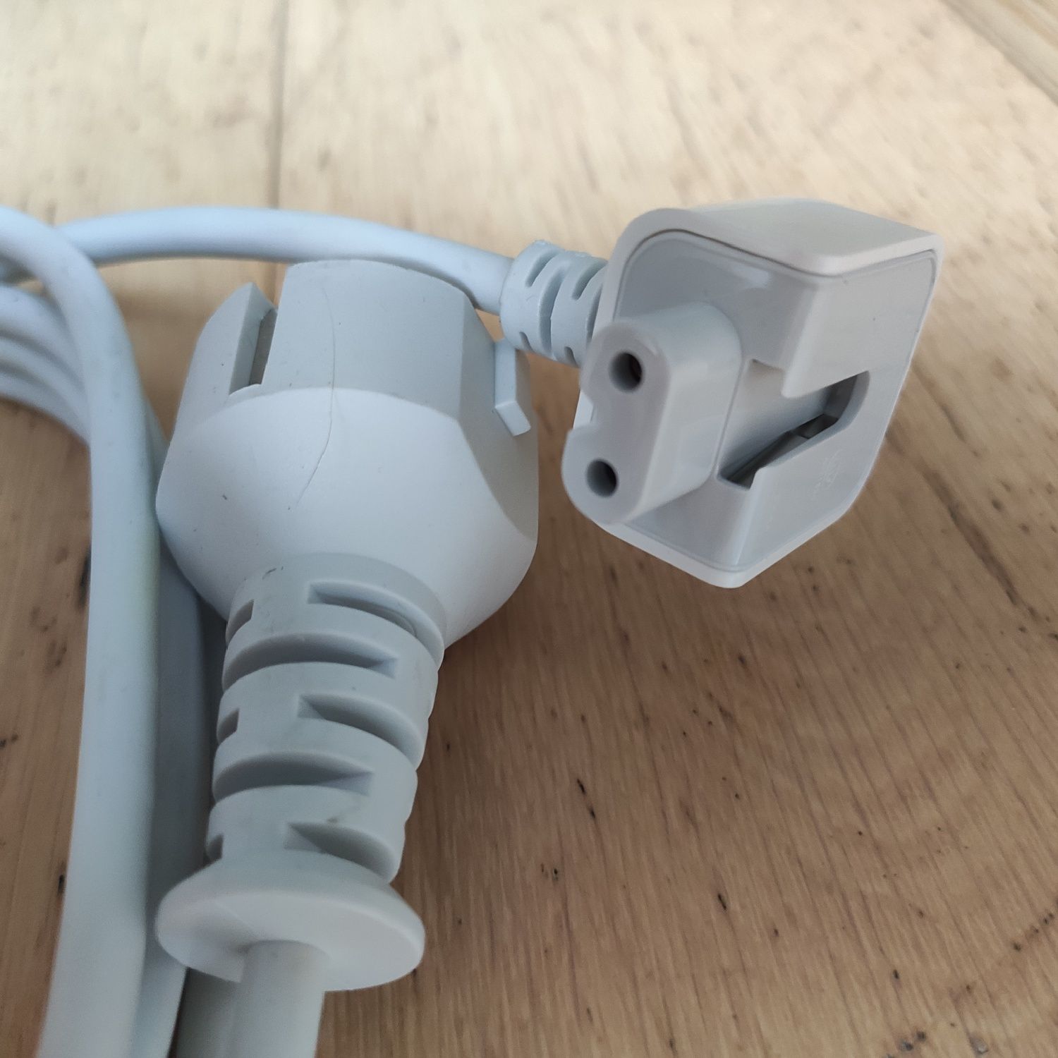 Kadel zasilający Apple. Nowy!