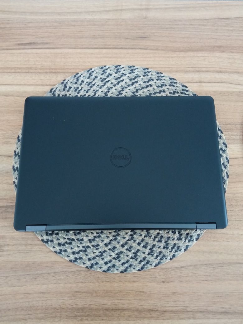 Dell latitude e7470 i5 8GB SSD