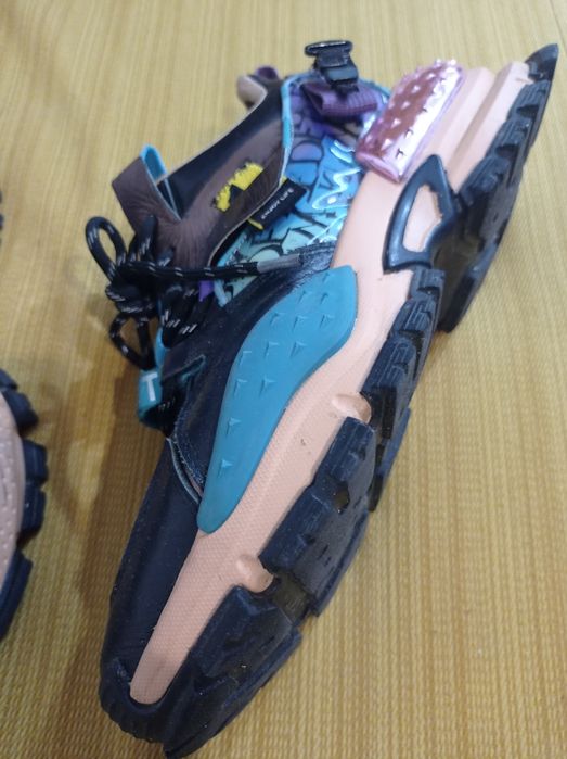 Sapatilhas praticamente novas