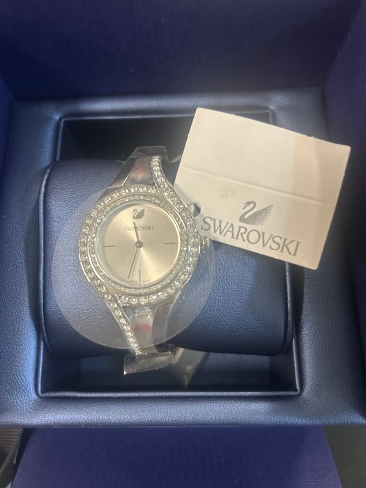 Relogio swarovski novo