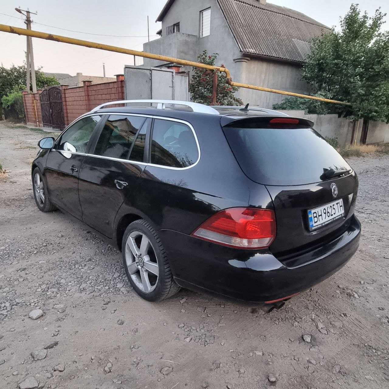 гольф6  2011 Г 1.6 бенз автомат  в отл сост