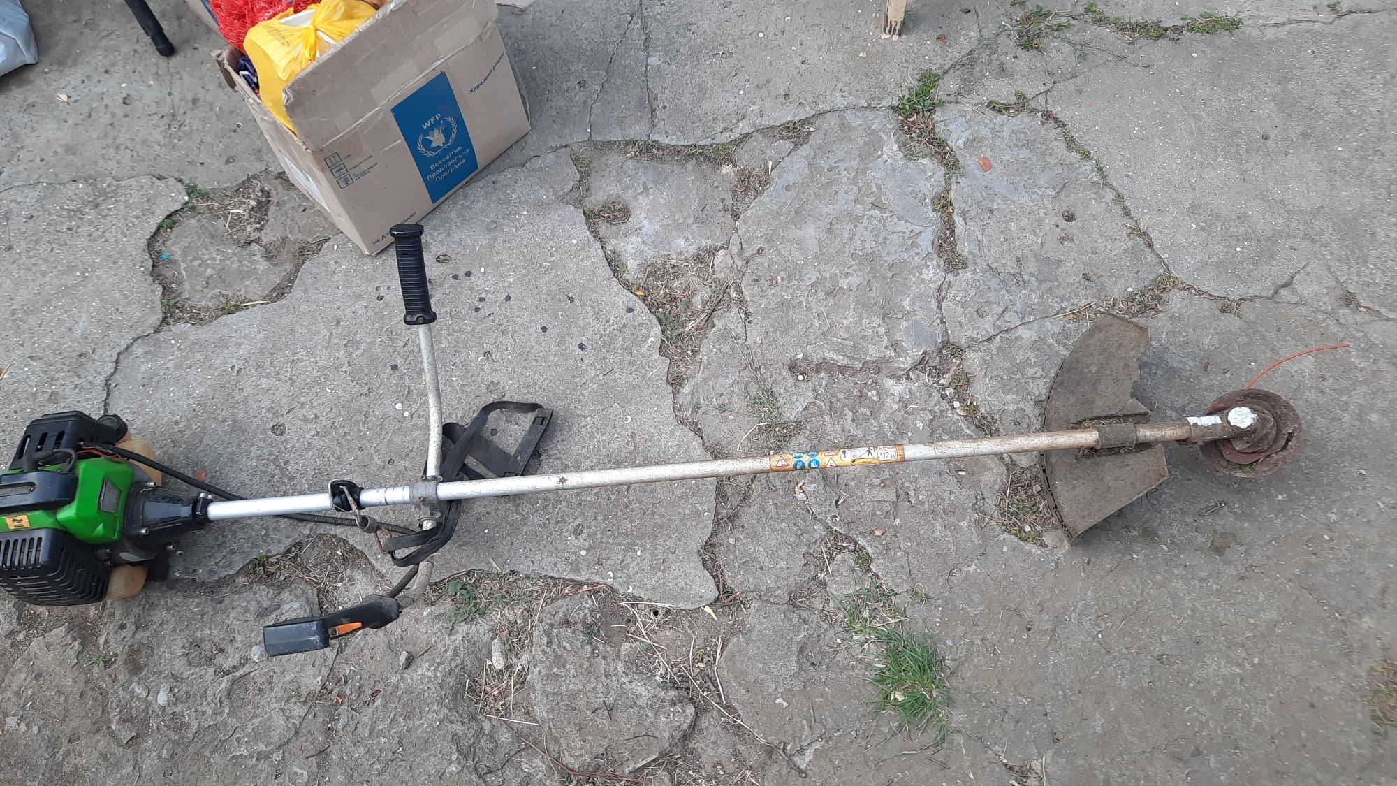 Бензокоса   Brush cutter

PT 2955