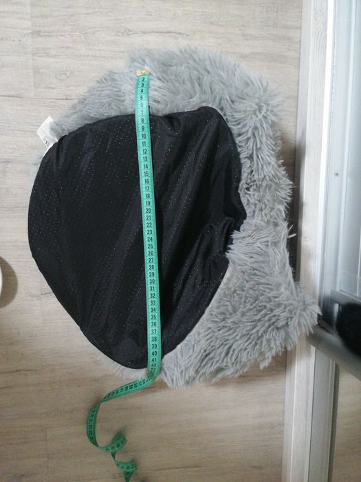 Лежанка для котів