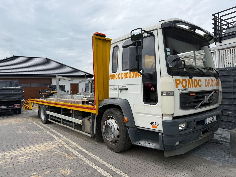 Volvo FL  Laweta Volvo FL 2005, faktura VAT 51 tys. Netto