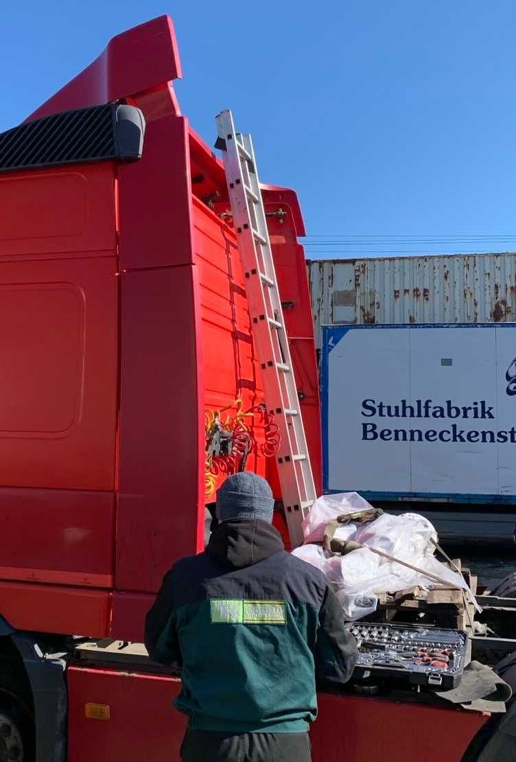 Продам комплект спойлерів VOLVO FM