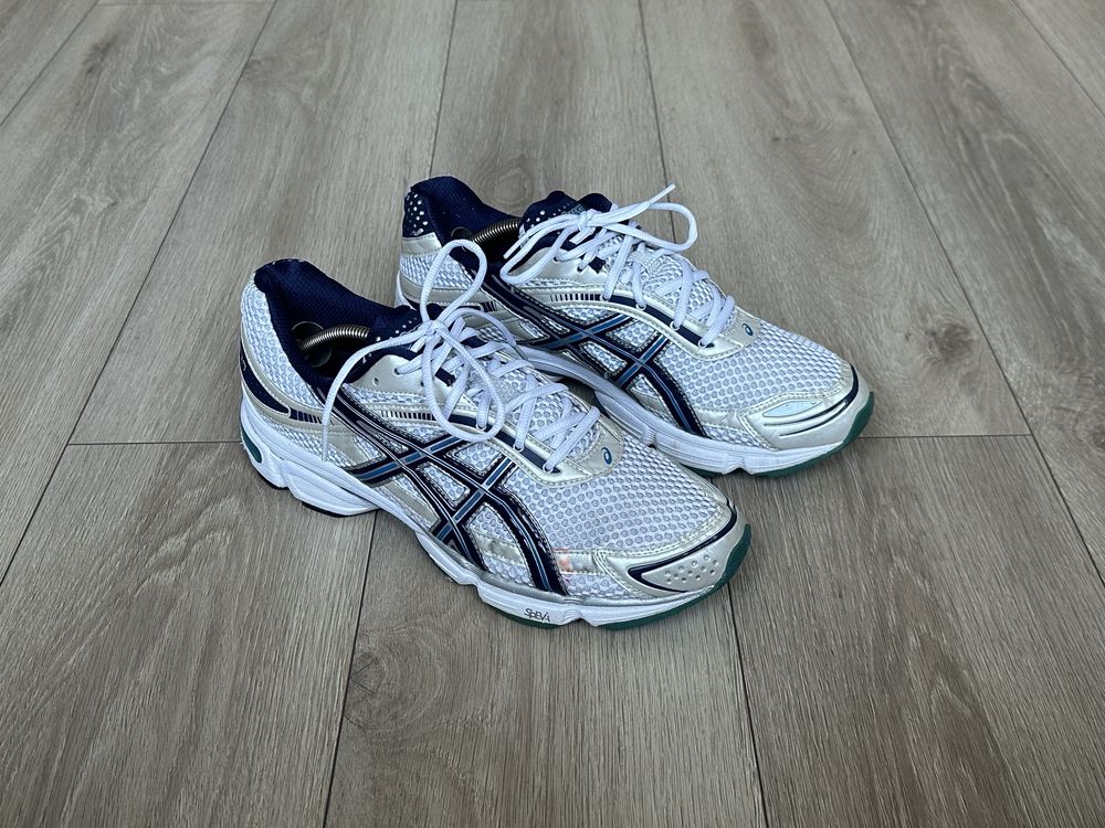 Кросівки asics gel stratus 3