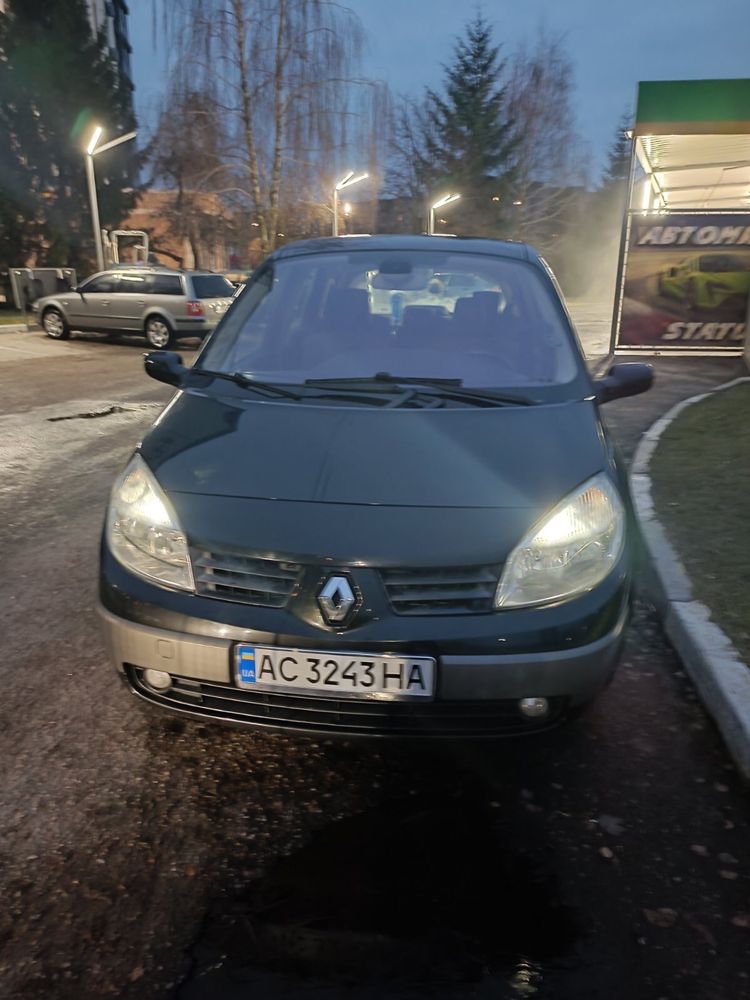 Продам Renault Scenic  2003