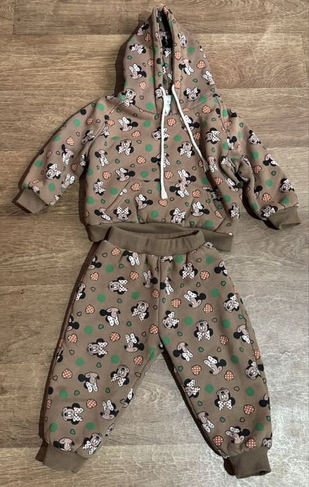 Теплый костюм для девочки 2-3г.