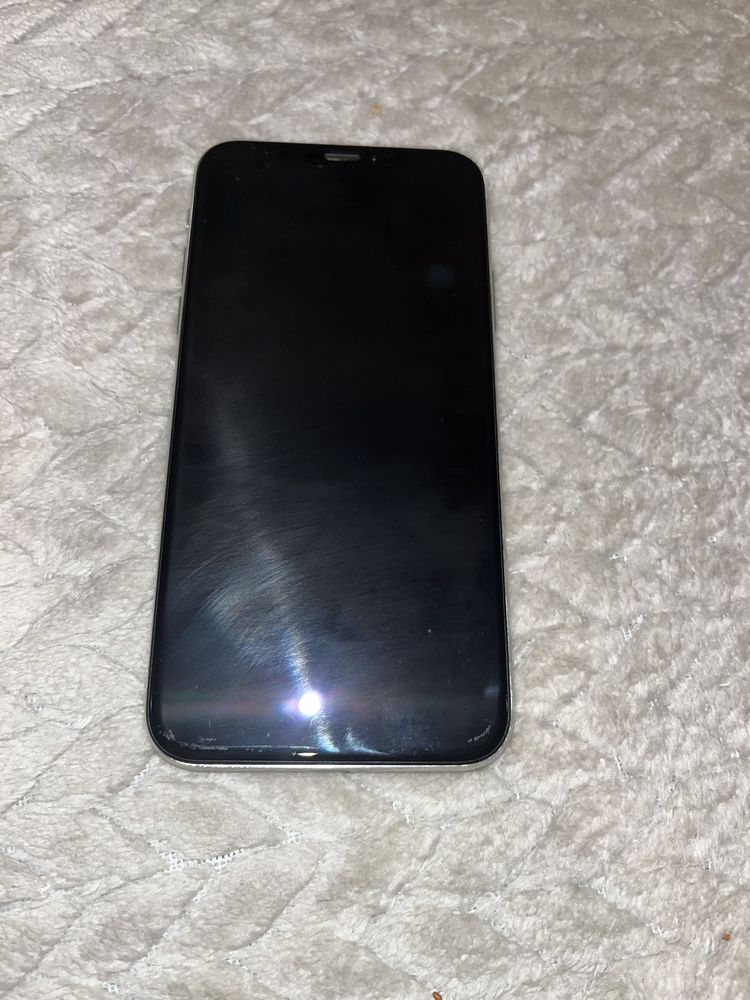 Iphone X 64 GB uszkodzony