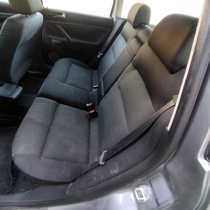 schowek siedzenia tapicerka uszczelki drzwi  passat b5 kombi fl