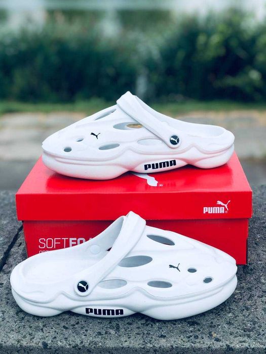 Комнатные тапочки Пума, шлепанцы Puma, банные тапочки белые, сланцы