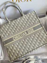 Оригінальна сумочка CHRISTIAN Dior Book Tote