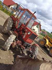 MTZ 82 z pługiem  1997r