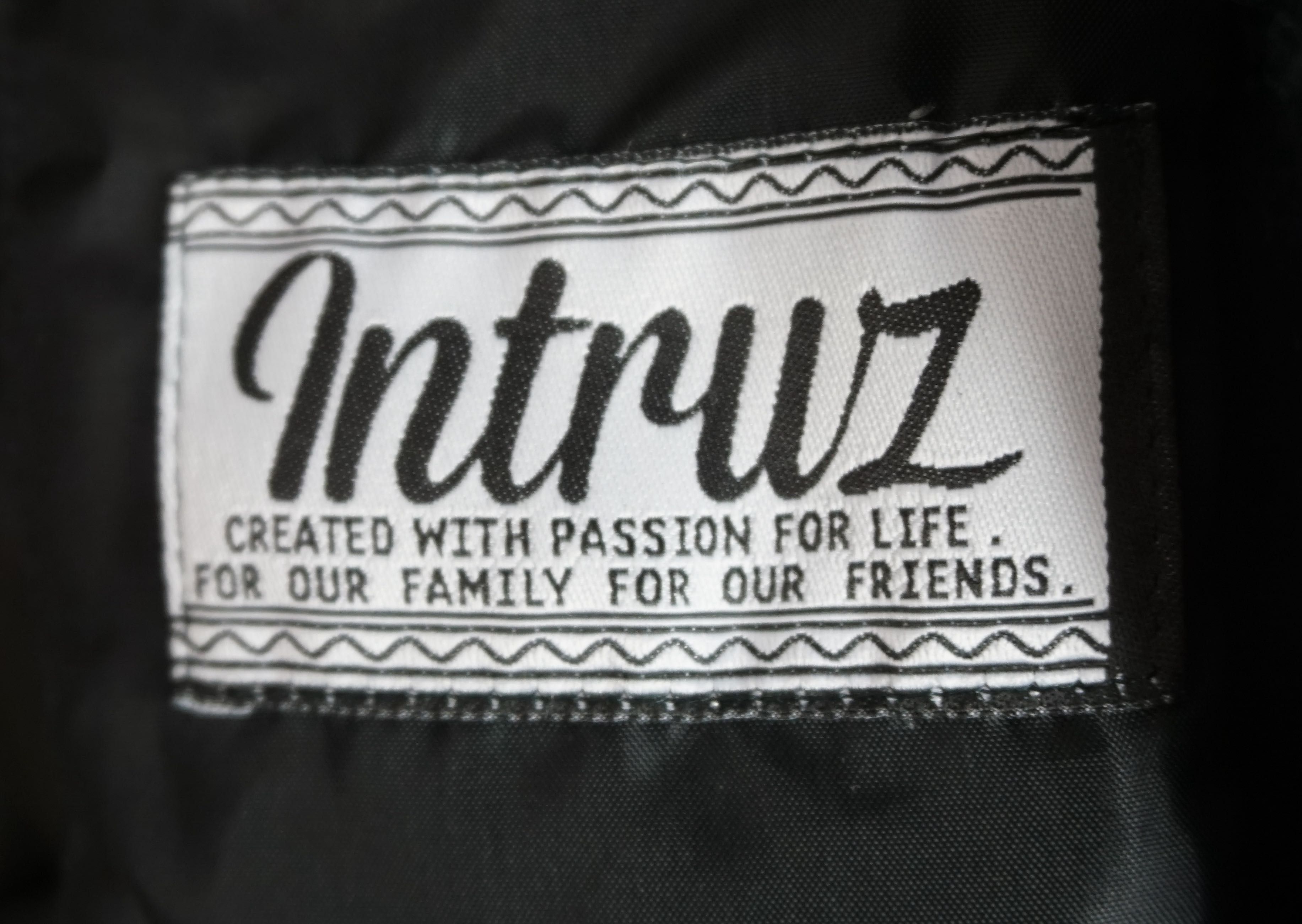 Kurtka bejsbolówka Intruz  Friends Family Forever r. XS