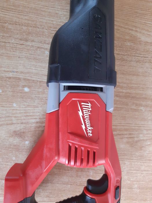 Milwaukee M18 Piła szablasta SAWZALL M18 BSX