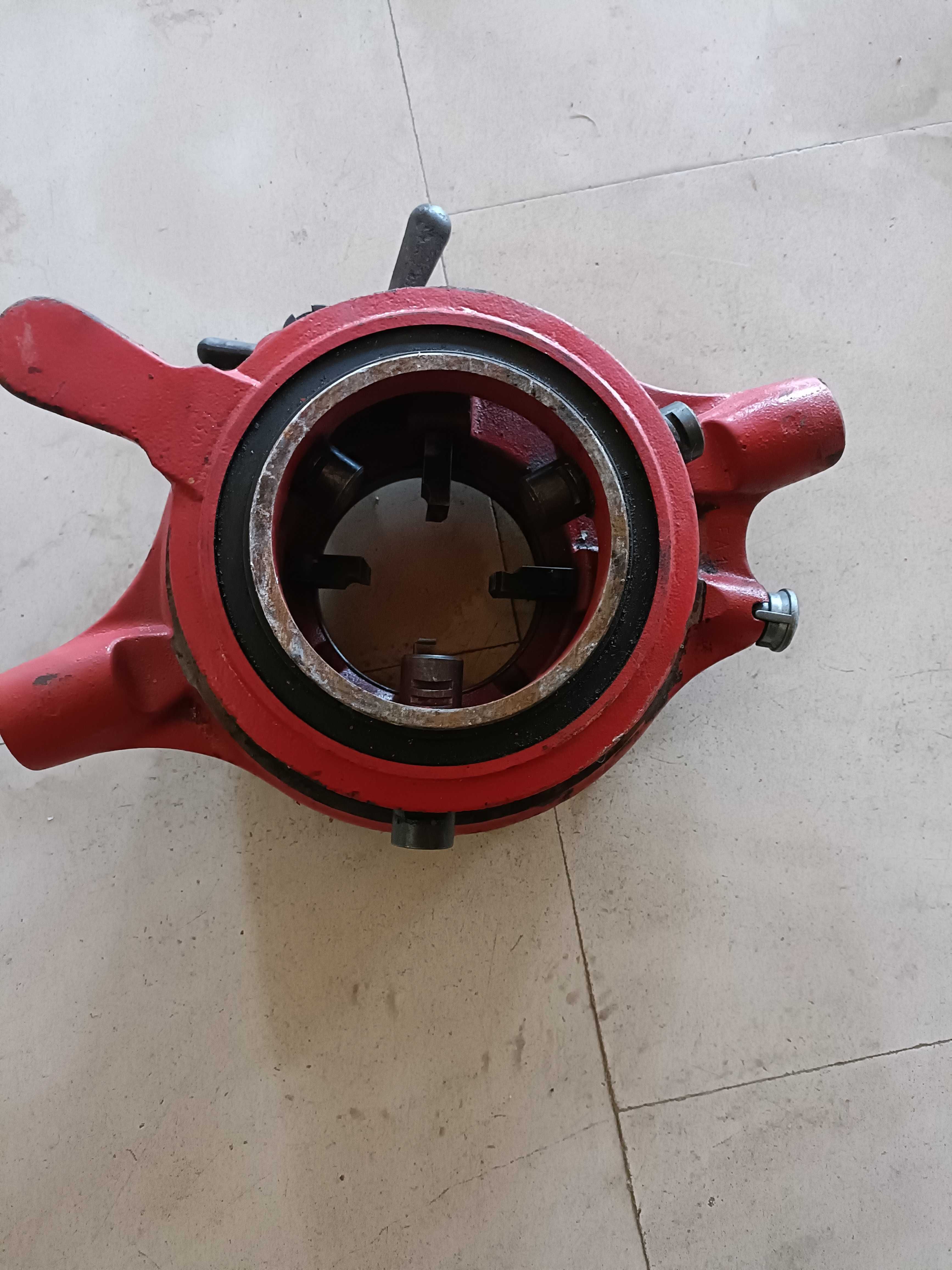 Vendo tarraxa  tubos galvanizado