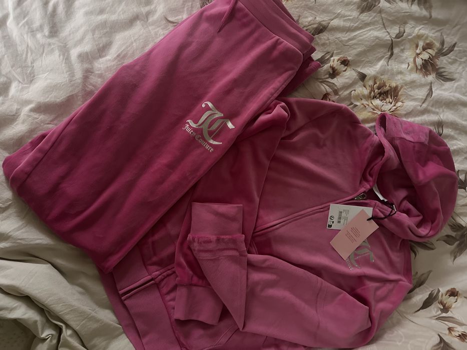 Оригінальний костюм Juicy ,новий,бархатний