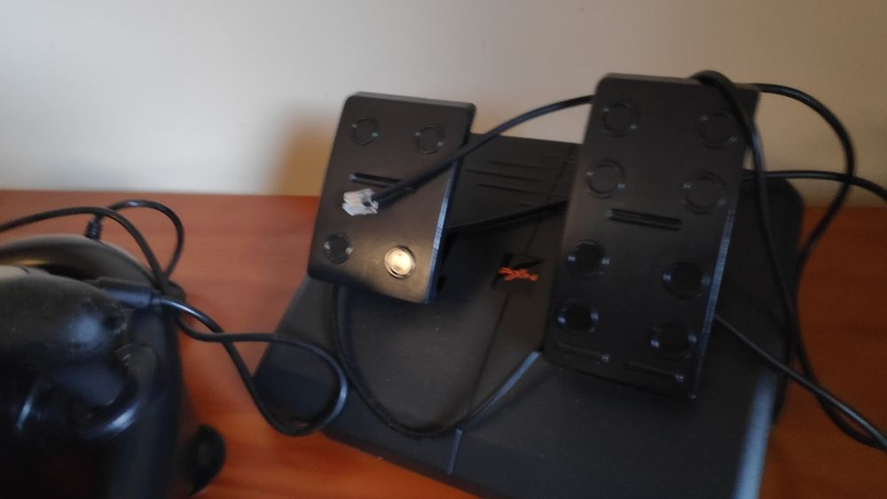 Volante jogos com pedais