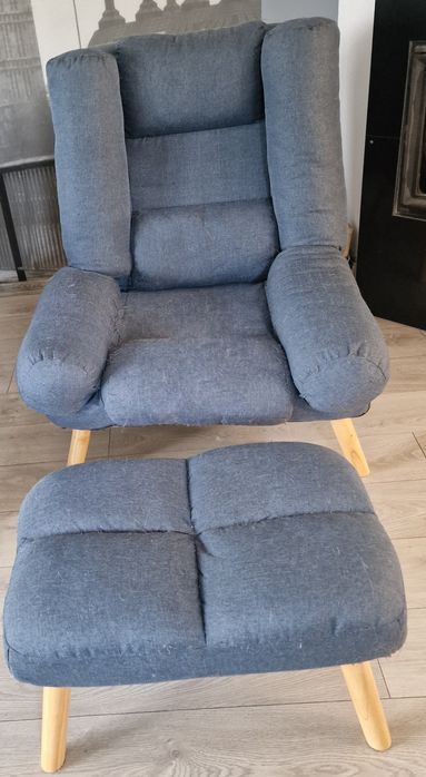 Fotel z podnóżkiem - regulacja oparcia