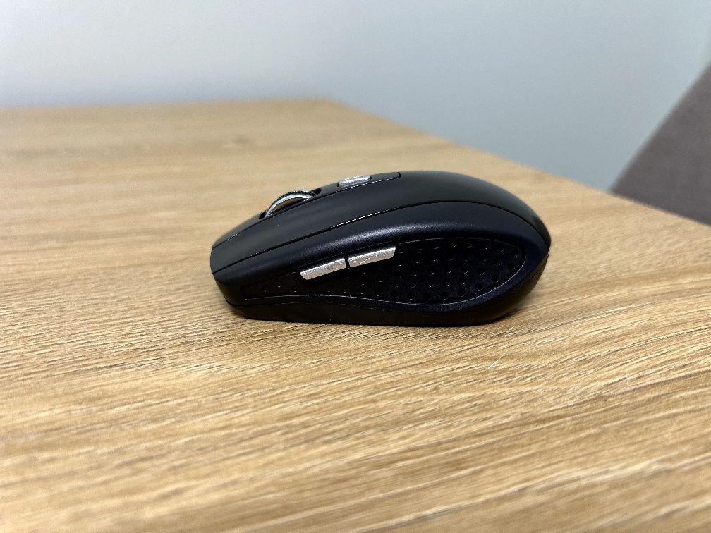 Лазерна Bluetooth мишка