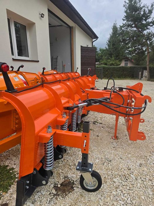 Pług komunalny prosty 2.6m-3.0m Metal-Technik euro tuz hydrauliczny
