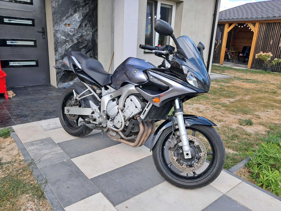 Motor Yamaha FZ6 S Fazer ABS