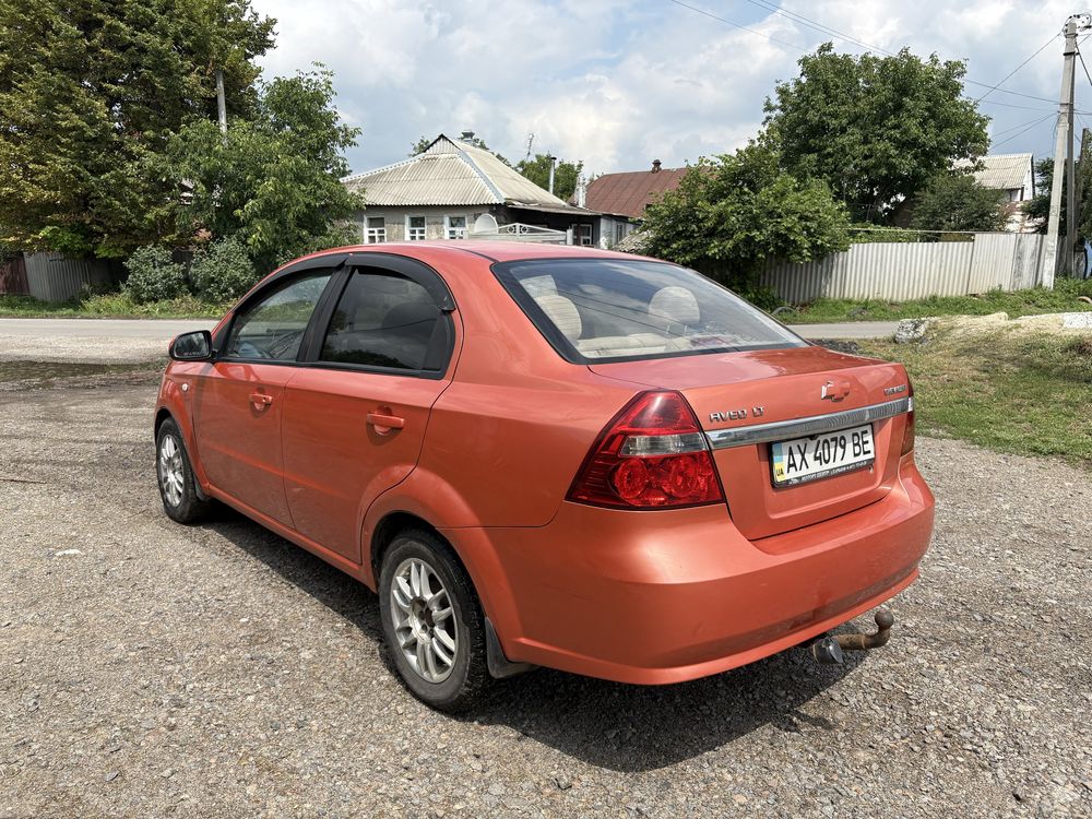 Chevrolet Aveo T 250 в хорошем состоянии