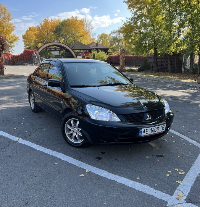 Продам Mitsubishi Lancer 9 1,6 идеал второй владелец