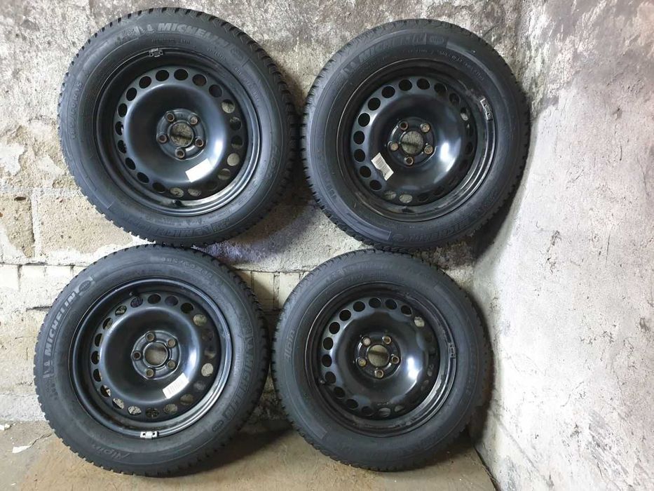 Felgi stalowe Audi A1 R15 5x100 6JX15H2 ET 29 centr 57,1mm