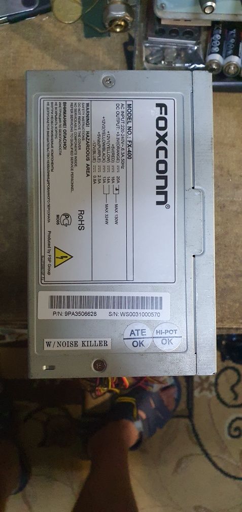 Продам блок питания на Foxconn на 400w в рабочем состоянии.