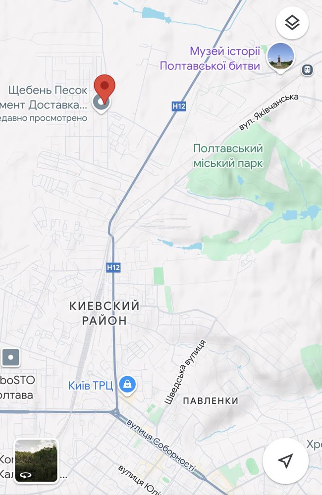 Земельна ділянка в місті під забудову