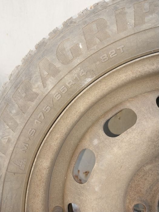 Колесо в сборе б/у зим аа 175×65 r14 4×108