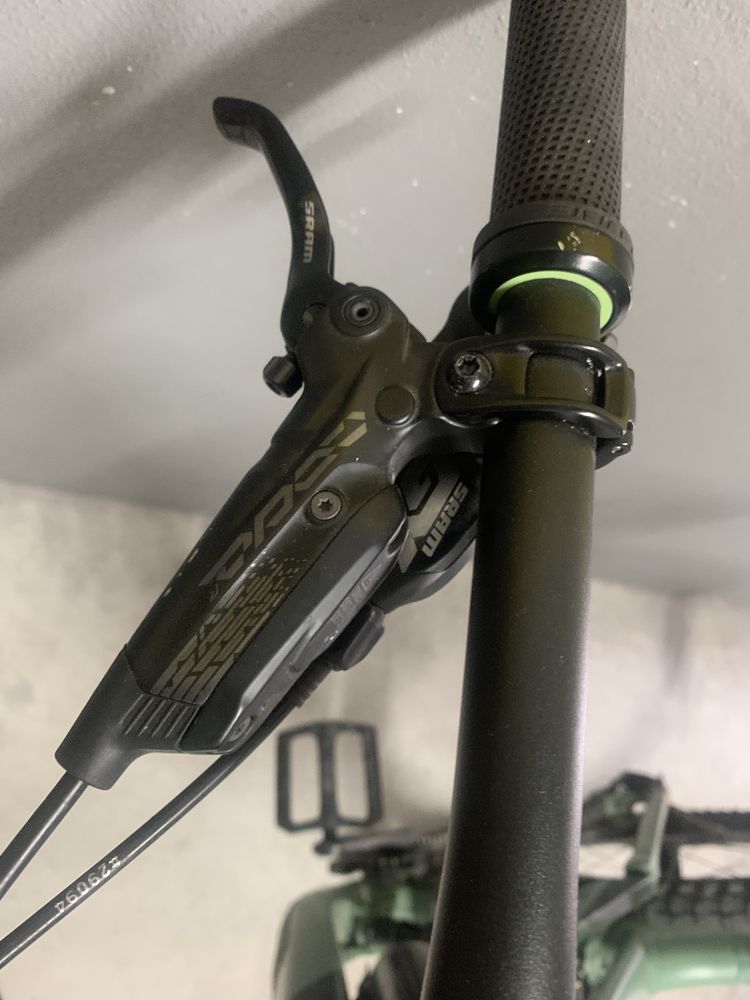 Bicicleta Cube Enduro