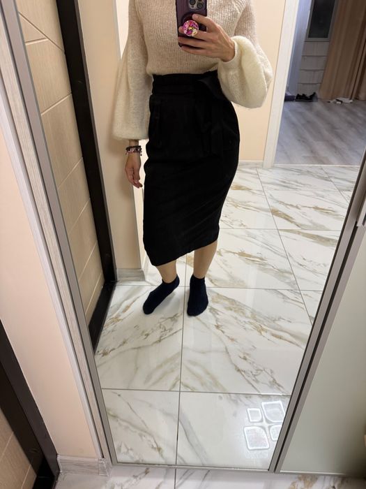 Спідниці Massimo Dutti та H&M