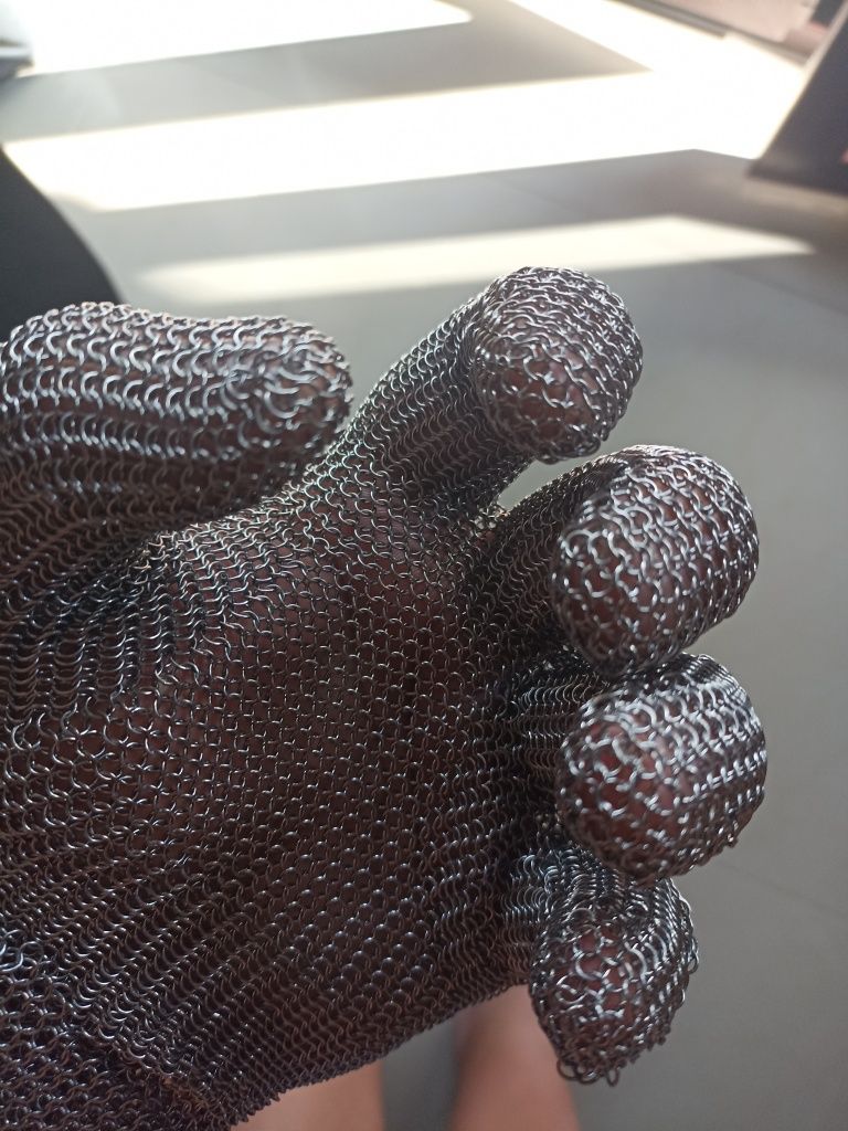 Metalowe rękawice masarska