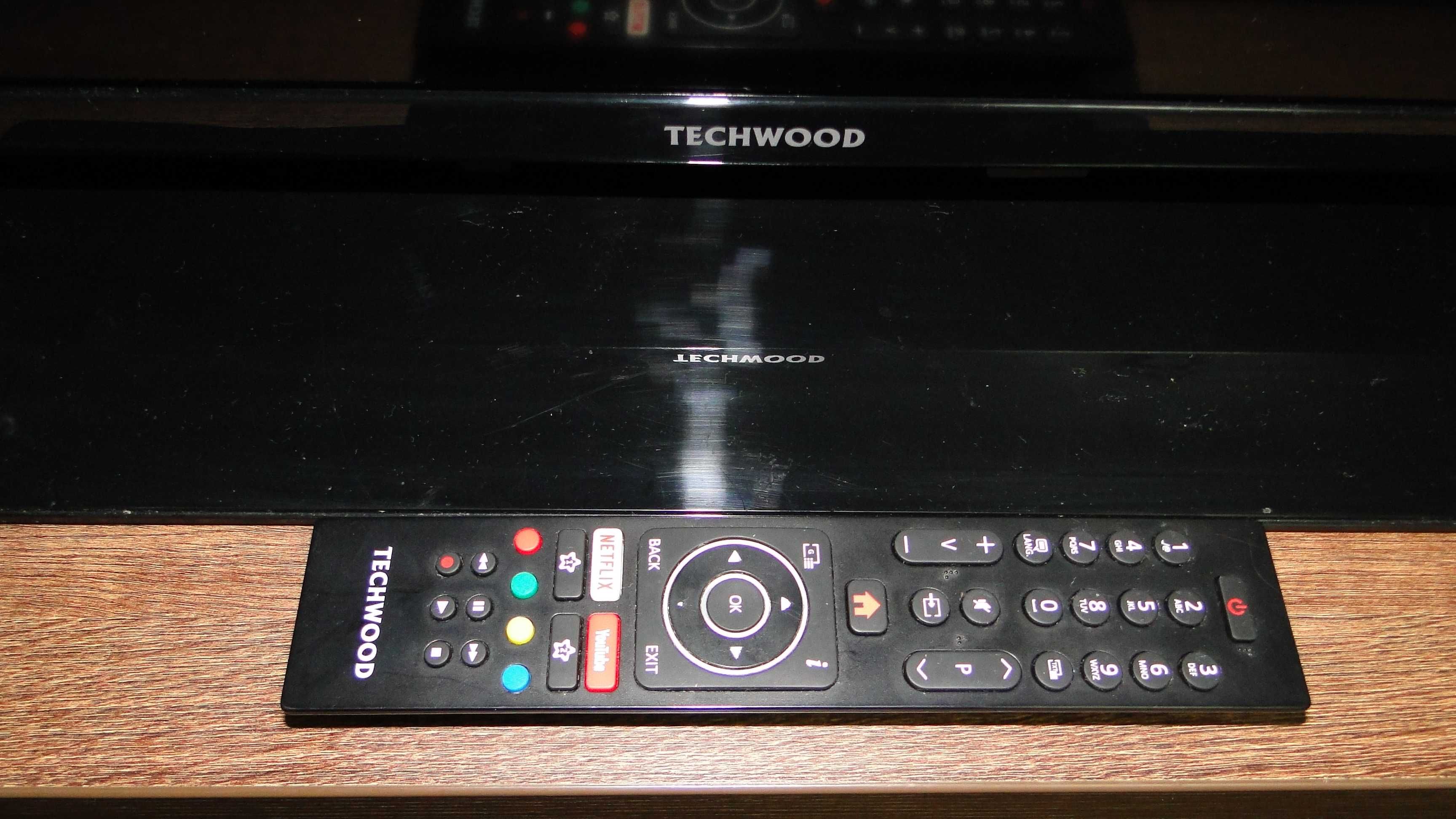 Телевізор Techwood 40'' F40T52C Smart TV WiFi T2 Full HD 600Hz