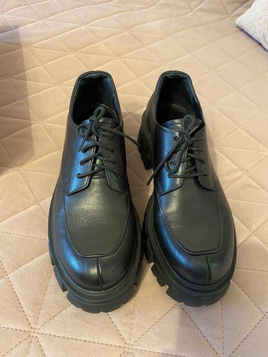 Оксфорди Estro 37 розмір