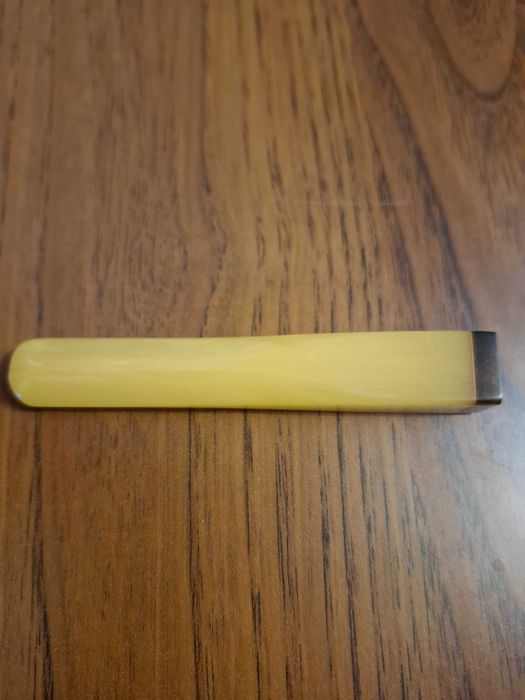 Trafika lufka fifka do palenia papierosów wykonana z bakelitu lata 60