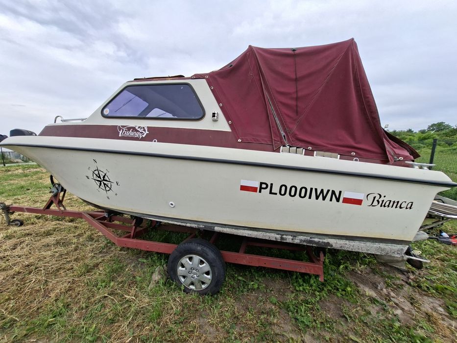 Lodka łódź kabinowa 585 silnik stacjonarny volvo penta kotwica elekrty