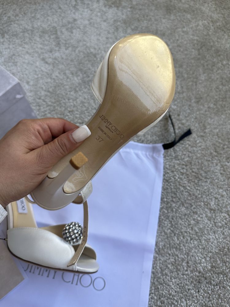 Szpilki ecru Jimmy Choo